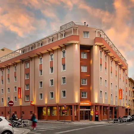 Hotel Easyhotel Old Town Niza