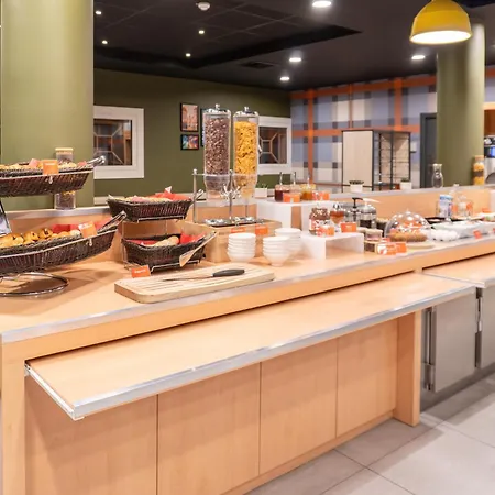 Отель Easyhotel Old Town Ницца