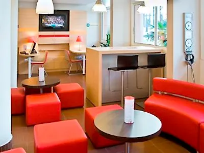 Отель Easyhotel Old Town