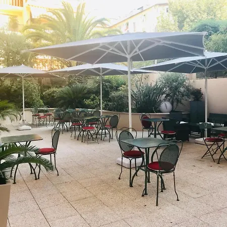 Easyhotel Old Town Ницца
