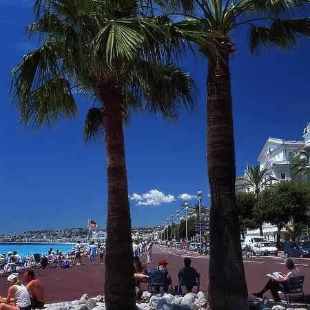 Easyhotel Old Town Niza