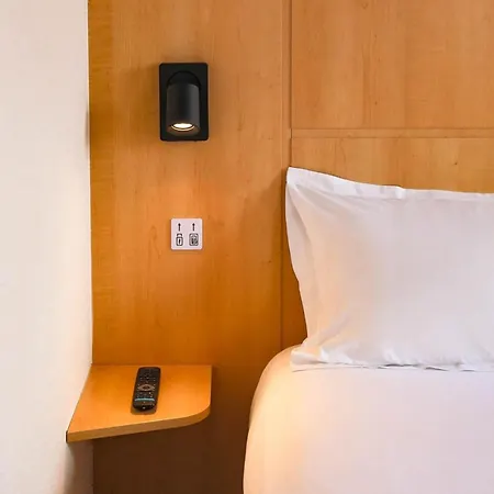 Easyhotel Palais Des Congrès – Old Town 2* Nizza